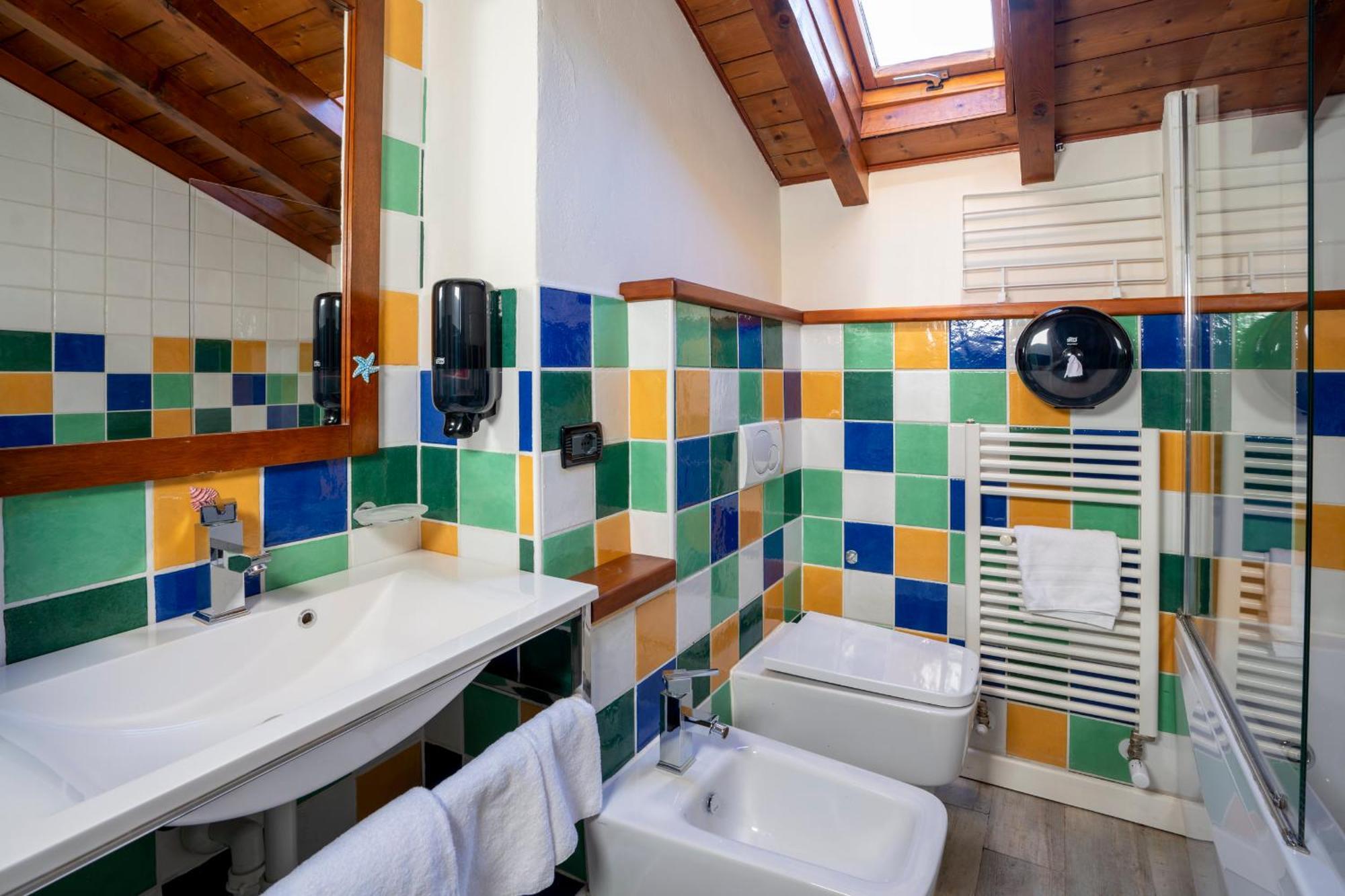 Locanda Alberti Mandello del Lario Extérieur photo